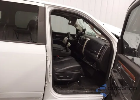 2014 Ram 2500 Laramie z USA, uszkodzony, nr VIN 3C6UR5FL0EG314098